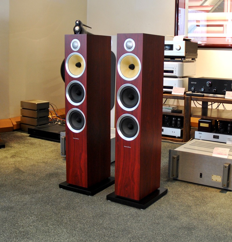 送料込　Bowers&Wilkins CM8 HiVi名作選】スピーカーシステム Bowers&Wilkins「CM8」（2011年8月号