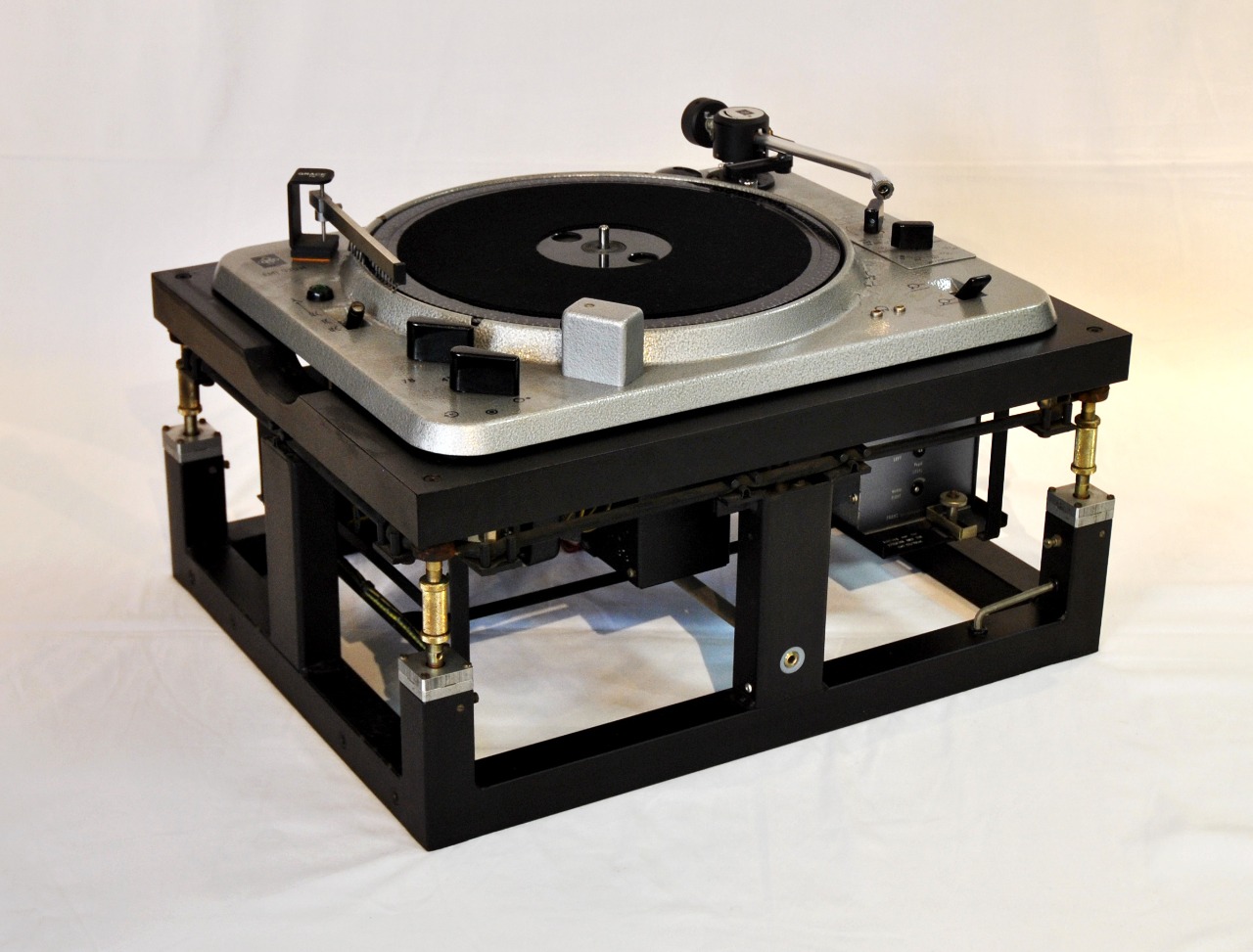 ホーム商会 ｜ オーディオショップ ｜ EMT 930st 委託販売品・中古・完動品